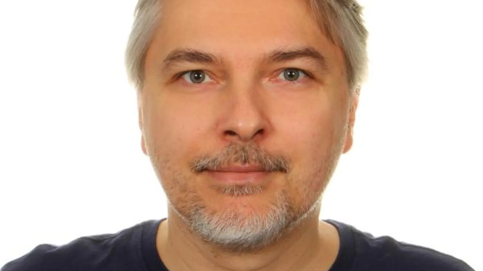 Dr. Wojciech Lewandowski