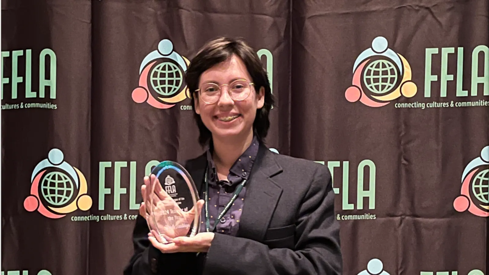 michelle receives award