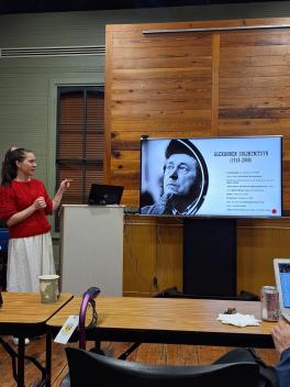 Lejla speaks at a conference in Mississippi